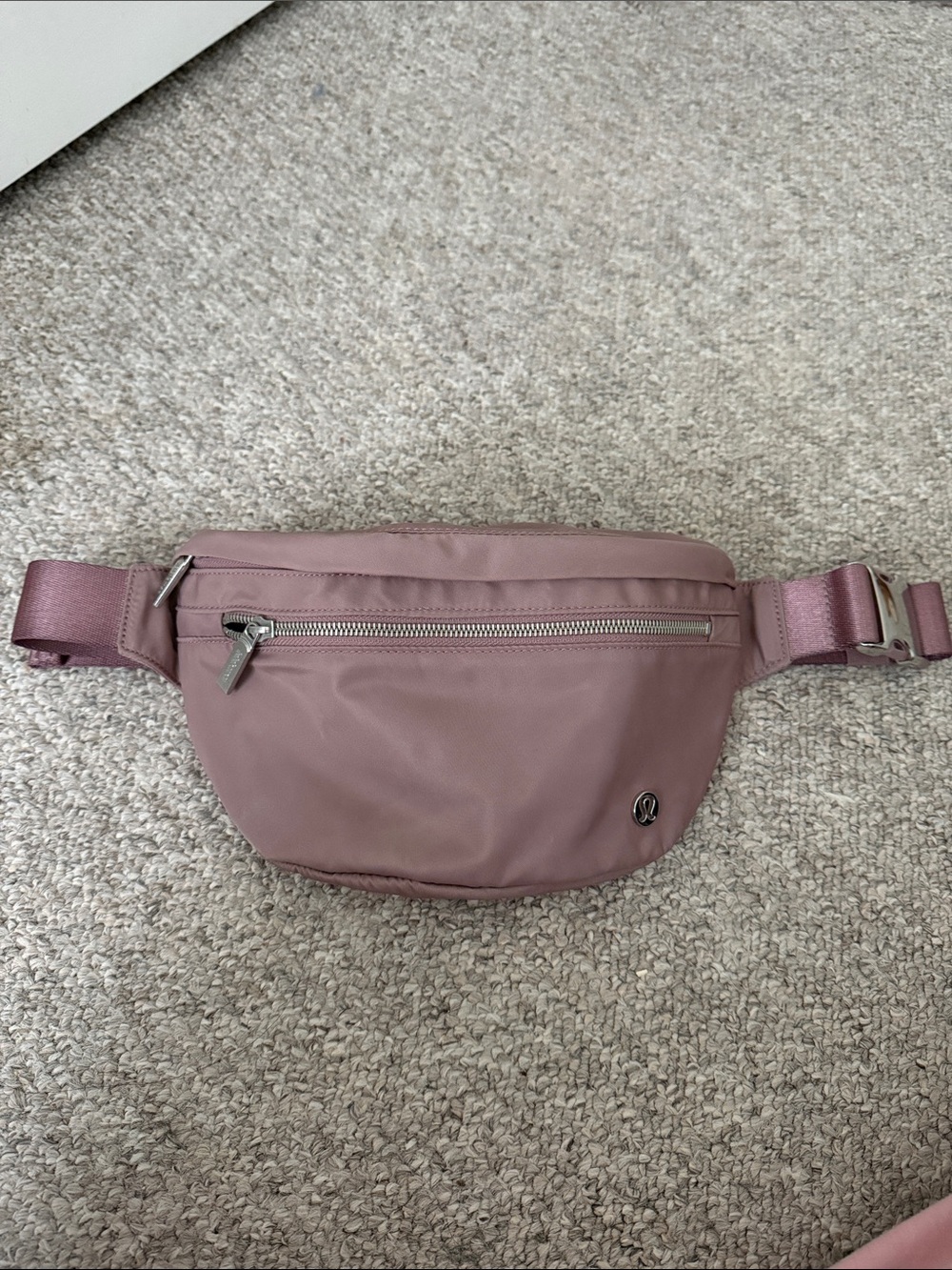 lululemon athletica Mauve Pink Belt Bag